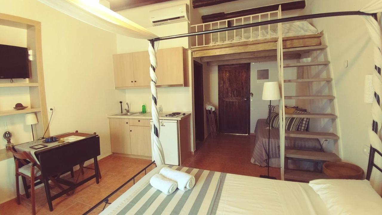 Loggia Traditional Suites Rethymno  Exterior photo
