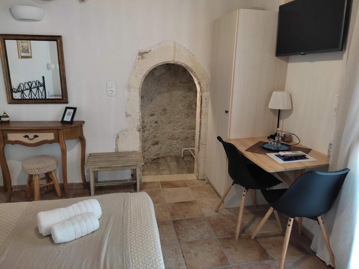 Loggia Traditional Suites Rethymno  Exterior photo