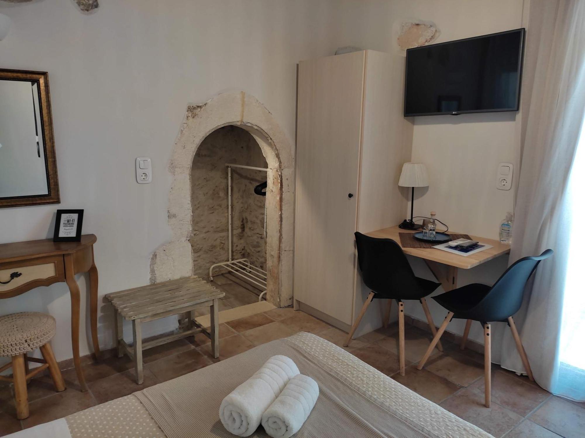 Loggia Traditional Suites Rethymno  Room photo