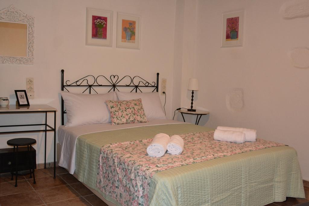Loggia Traditional Suites Rethymno  Exterior photo