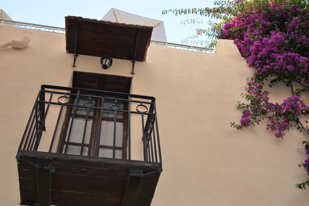 Loggia Traditional Suites Rethymno  Exterior photo